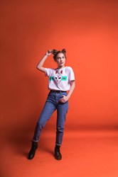 Футболка Оверсайз "Меньше знаешь"